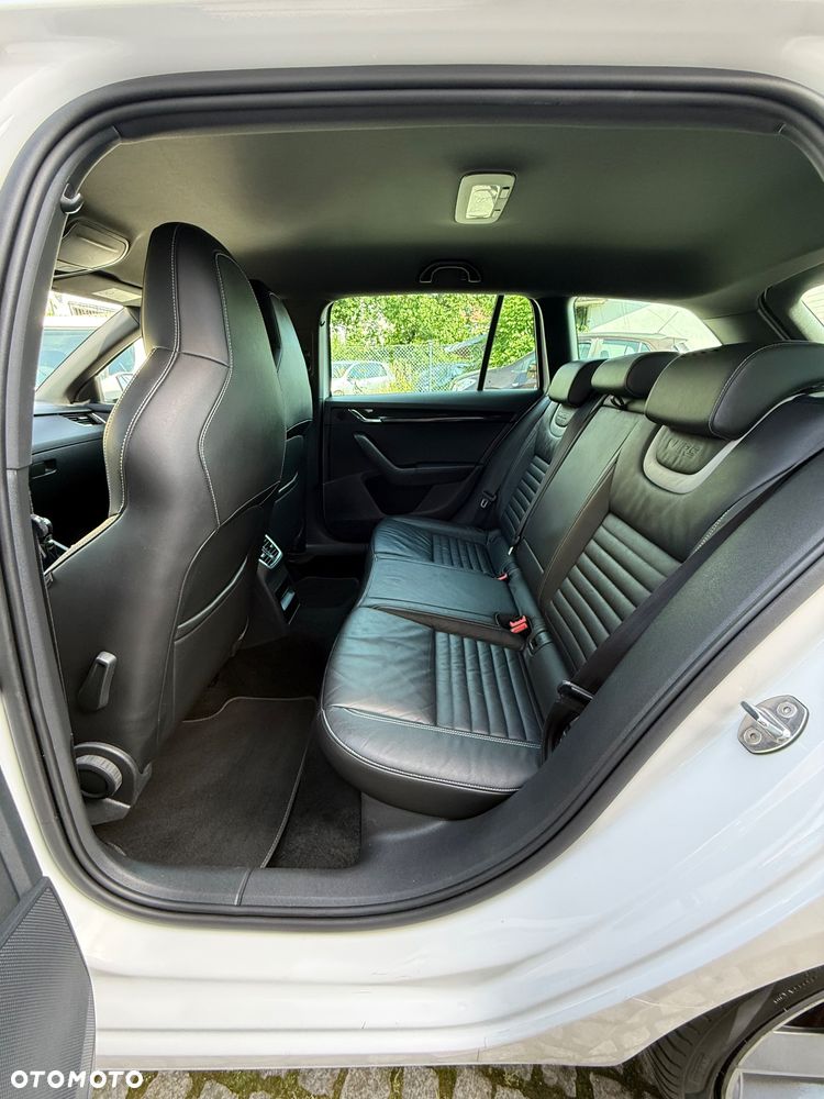 Skoda Octavia 2.0 TDI (Green tec) RS - 16