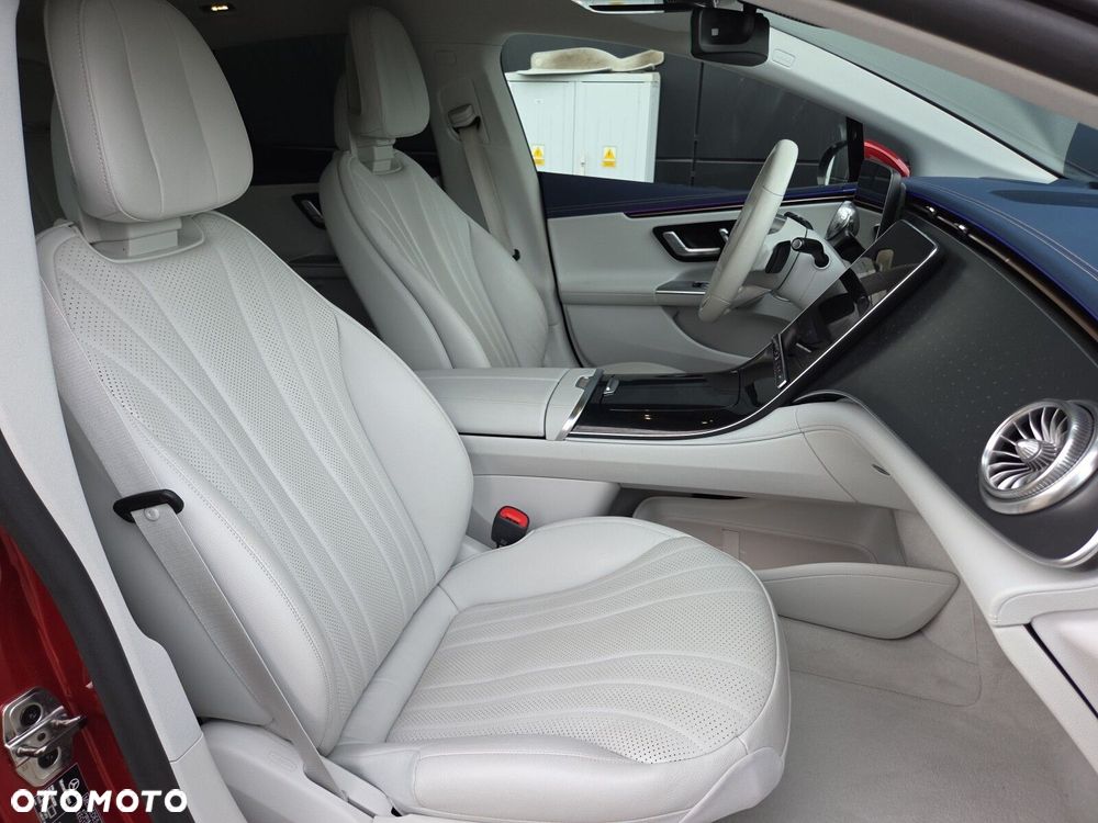 Mercedes-Benz EQE 300 90.5kWh AMG Line - 13