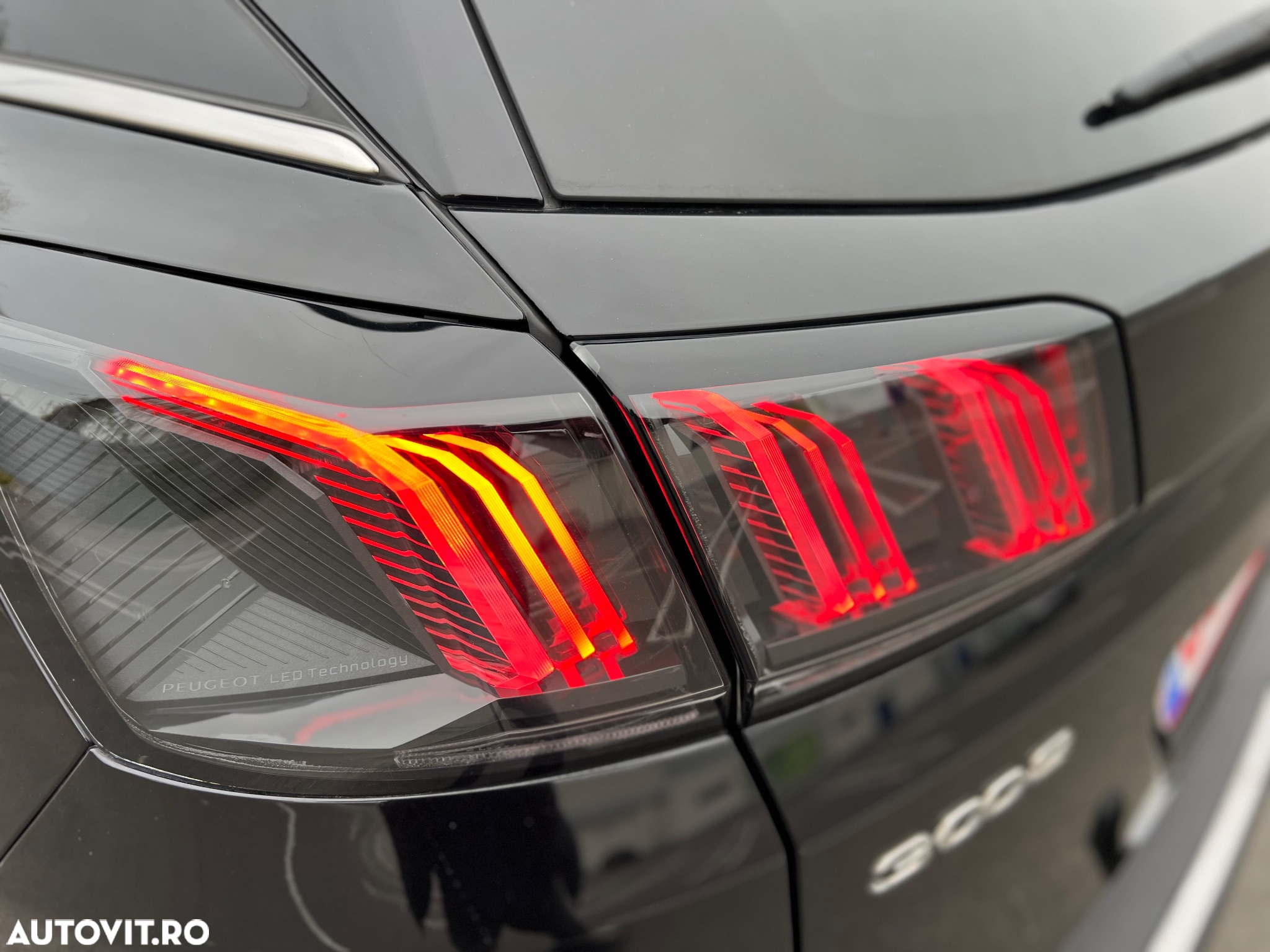 Peugeot 3008 Plug-In Hybrid 225 e-EAT8 GT - 14