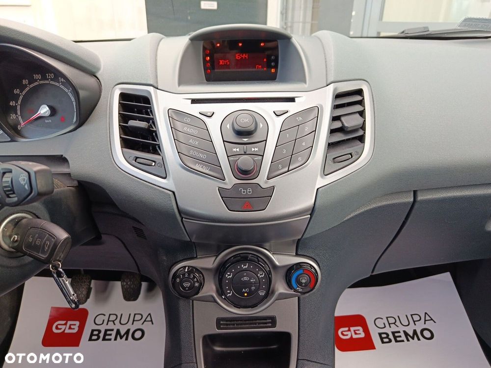 Ford Fiesta 1.25 Ambiente EU5 - 21