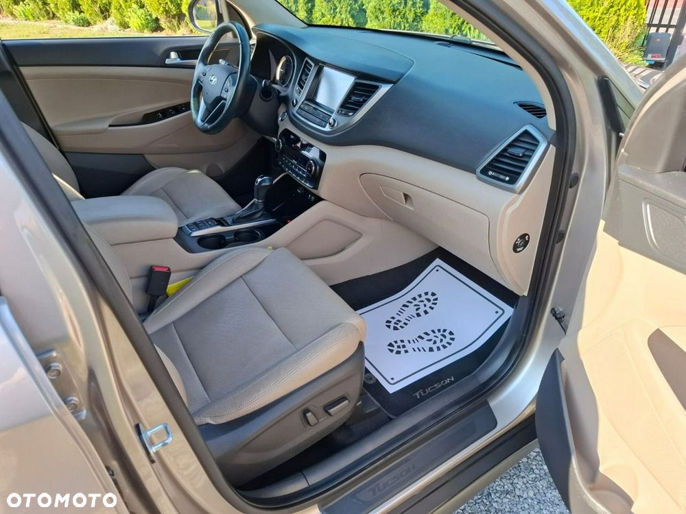 Hyundai Tucson 1.7 CRDI BlueDrive Comfort 2WD DCT - 38
