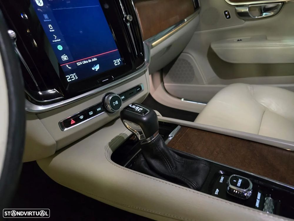 Volvo V90 2.0 D4 Inscription Geartronic - 29