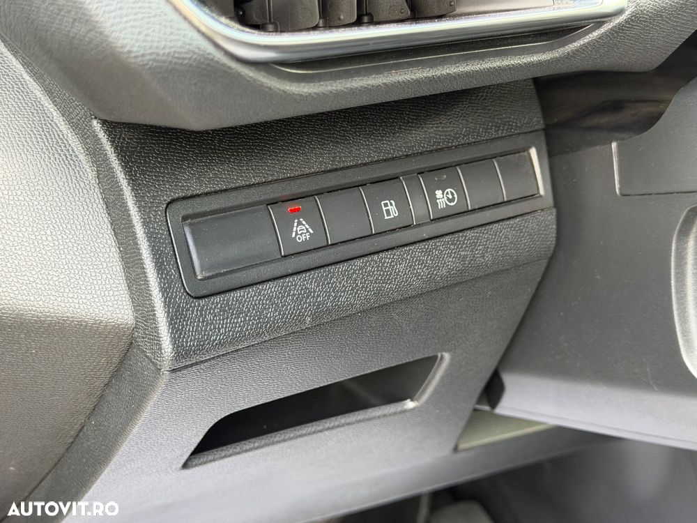 Peugeot 3008 PHEV EAT8 4X4 GT Pack - 16