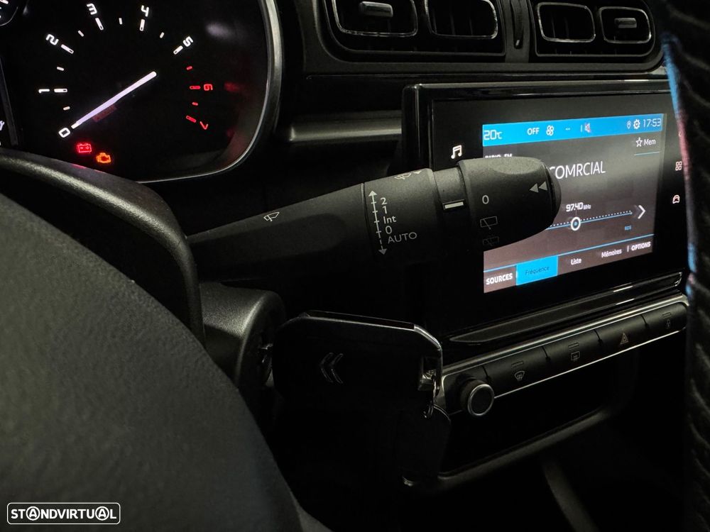 Citroën C3 1.2 PureTech Shine - 33