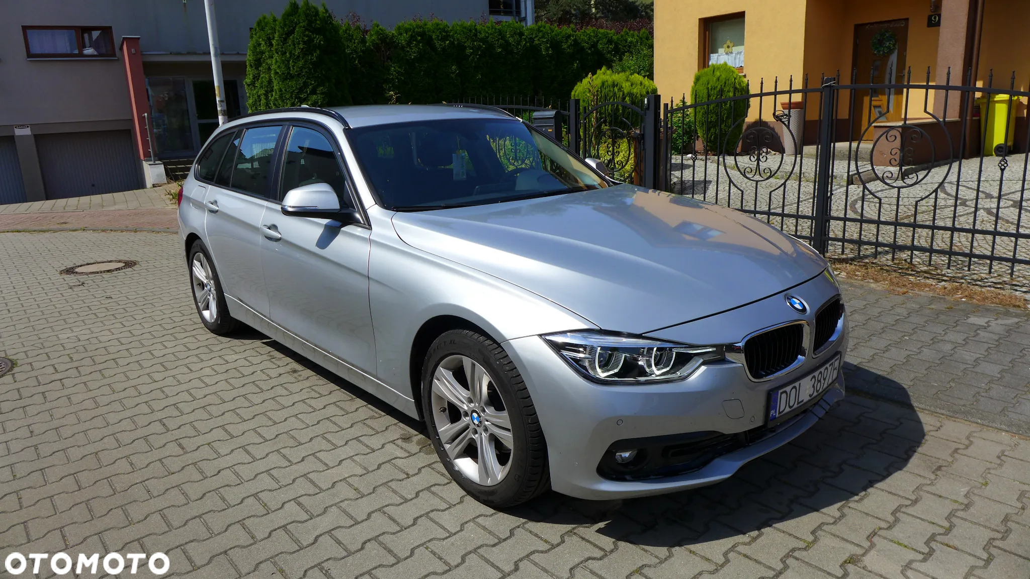 BMW Seria 3 320d Touring - 3
