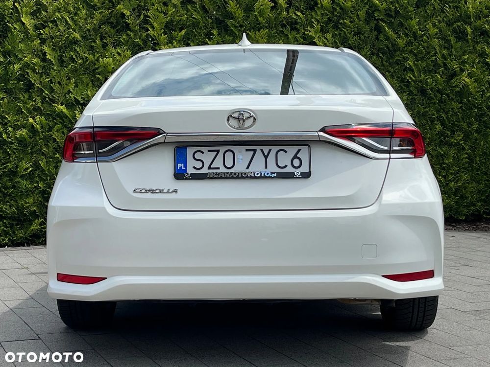 Toyota Corolla 1.5 Comfort - 11