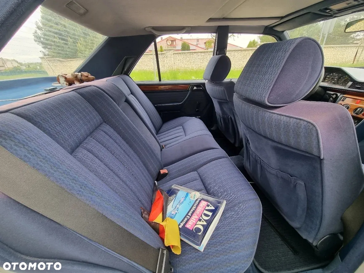 Mercedes-Benz W124 (1984-1993) - 14