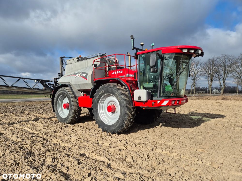 Horsch 299 tys netto opryskiwacz samojezdny Horsch Leeb PT 230 8000l - 12