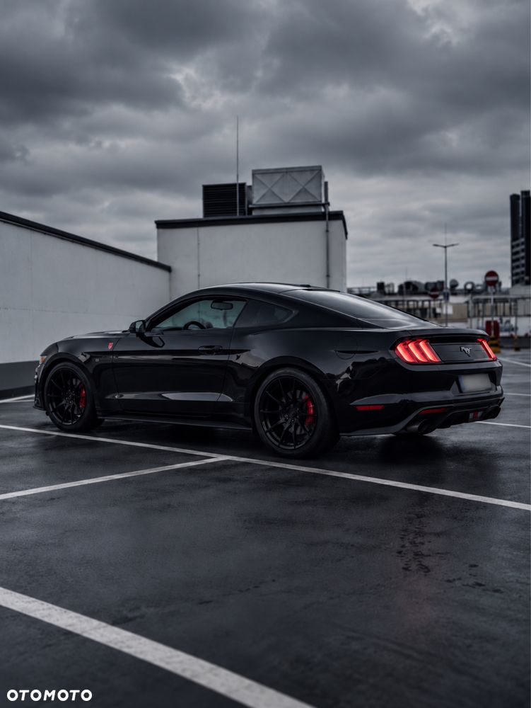 Ford Mustang - 5