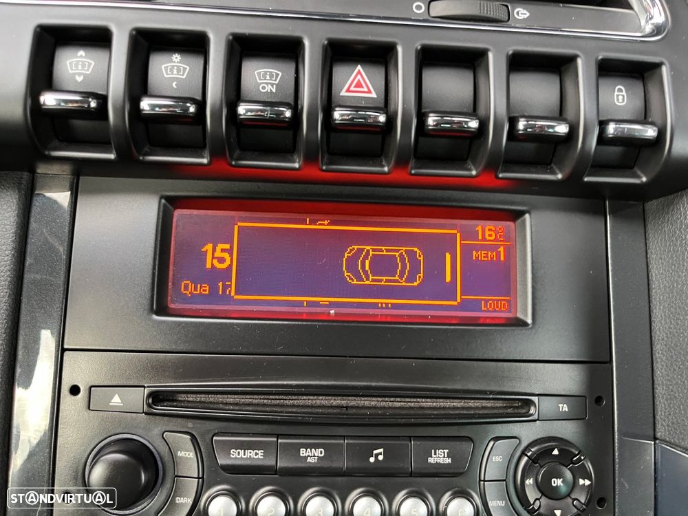 Peugeot 3008 1.6 e-HDi Allure CMP6 - 27