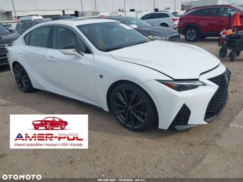 Lexus IS - 1
