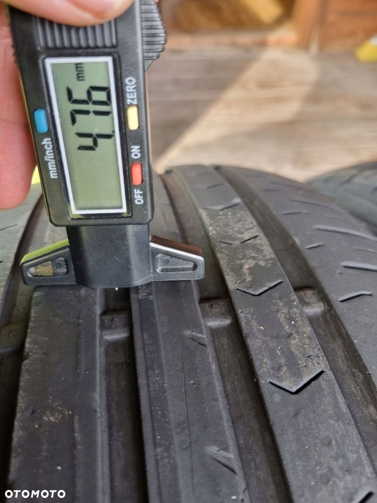 Opony letnia Continental ContiPremiumContact 5 215/55R17 94 W 2015r,4,8mmx2 - 4