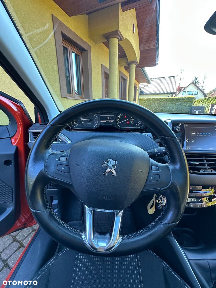 Peugeot 208 1.2 PureTech Allure - 14