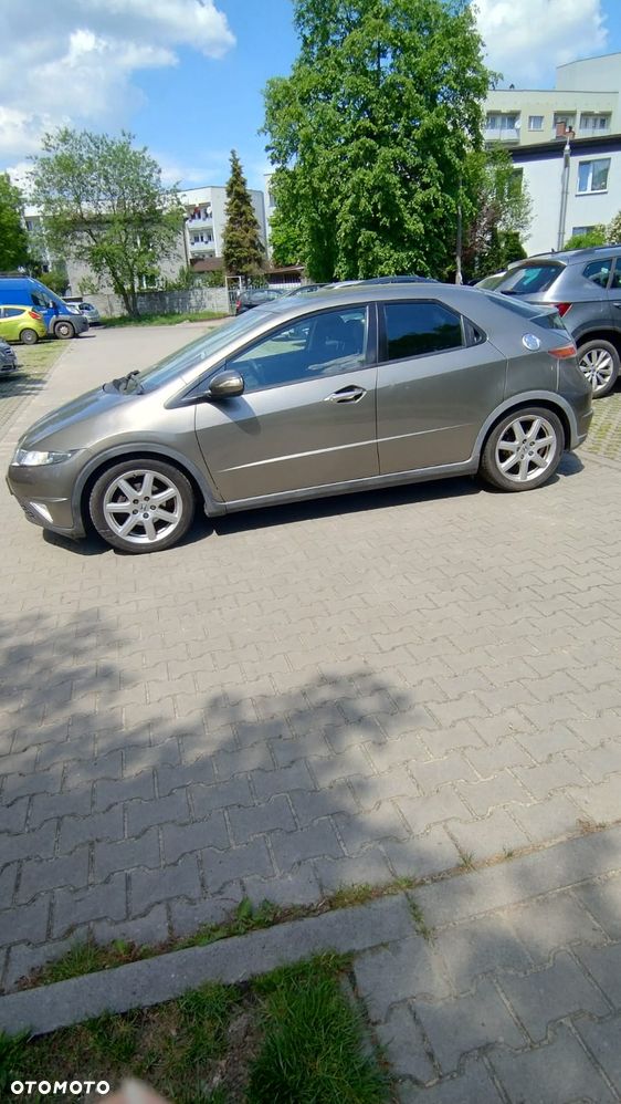 Honda Civic 1.8 Sport - 8