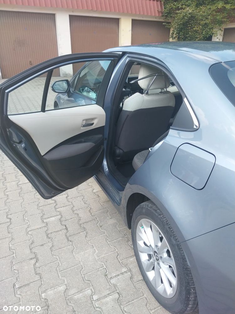 Toyota Corolla 1.8 Hybrid Comfort - 11