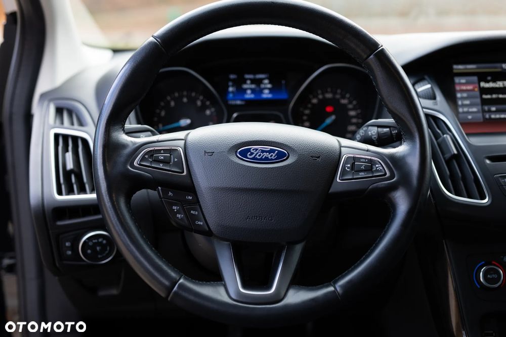 Ford Focus 1.5 EcoBoost Start-Stopp-System COOL&CONNECT - 13