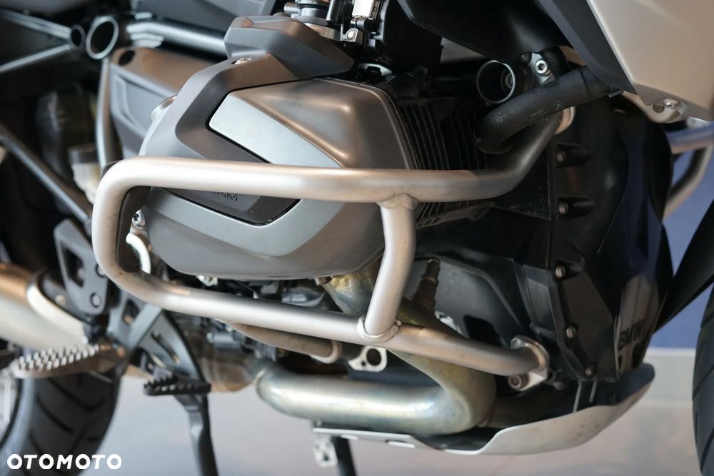 BMW R - 26
