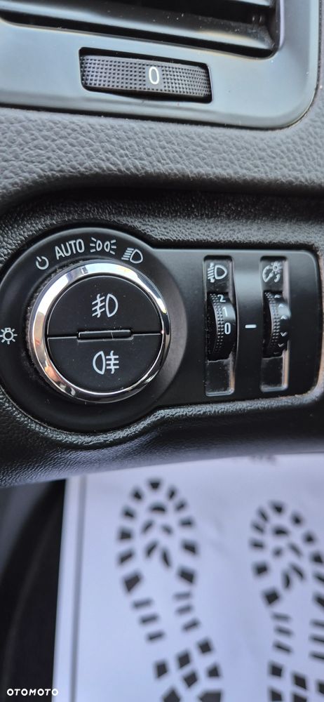 Opel Insignia 1.8 Active - 32