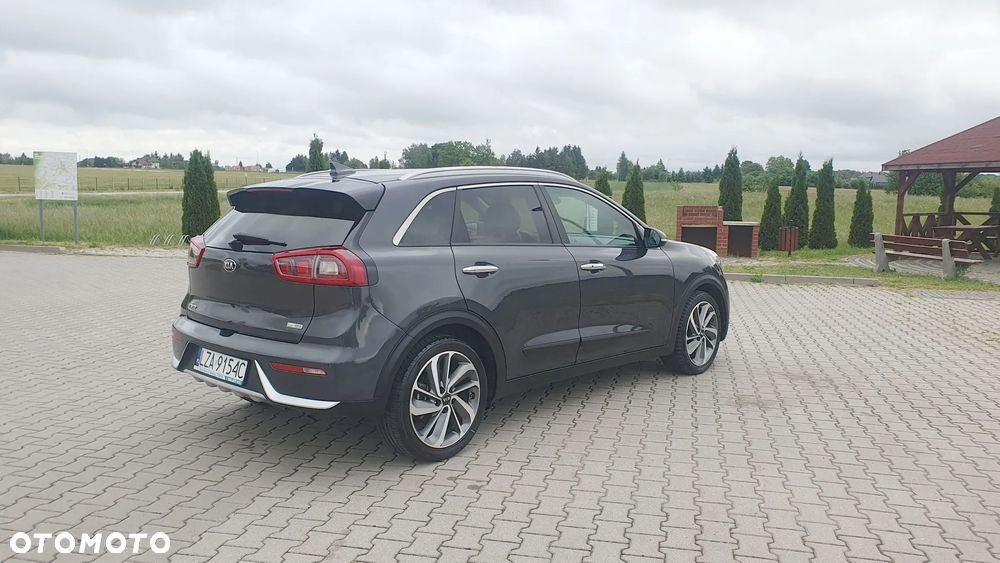 Kia Niro 1.6 GDI Hybrid L - 6