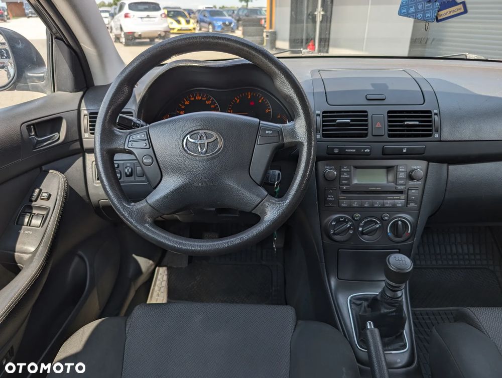 Toyota Avensis 2.0 D-4D Edition - 27