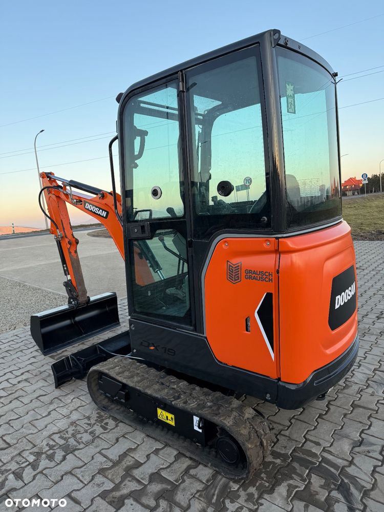 Doosan Dx19 - 3