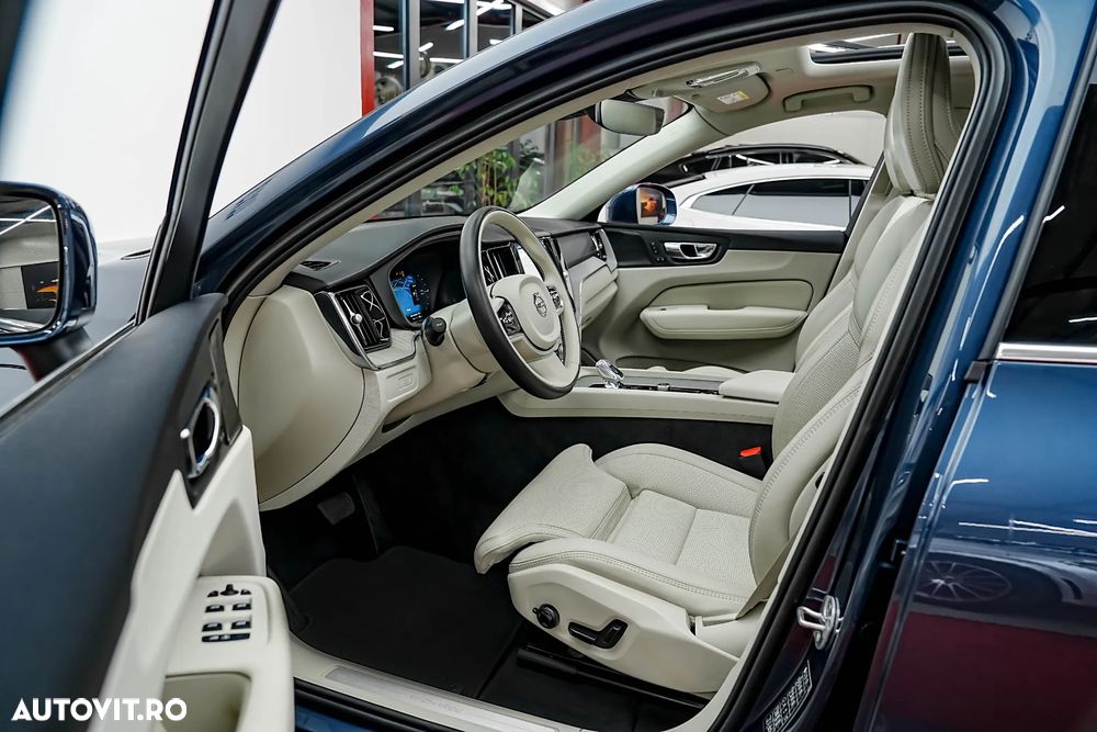 Volvo XC 60 Recharge T6 Twin Engine eAWD Inscription Expression - 4