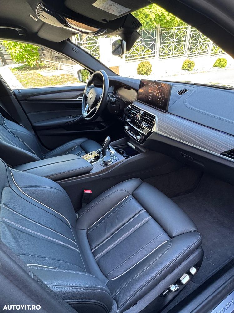 BMW Seria 5 520d xDrive AT MHEV - 9