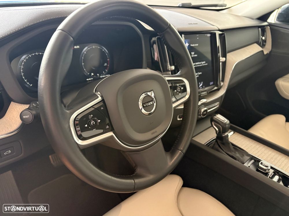 Volvo XC 60 2.0 D4 Inscription AWD Geartronic - 9