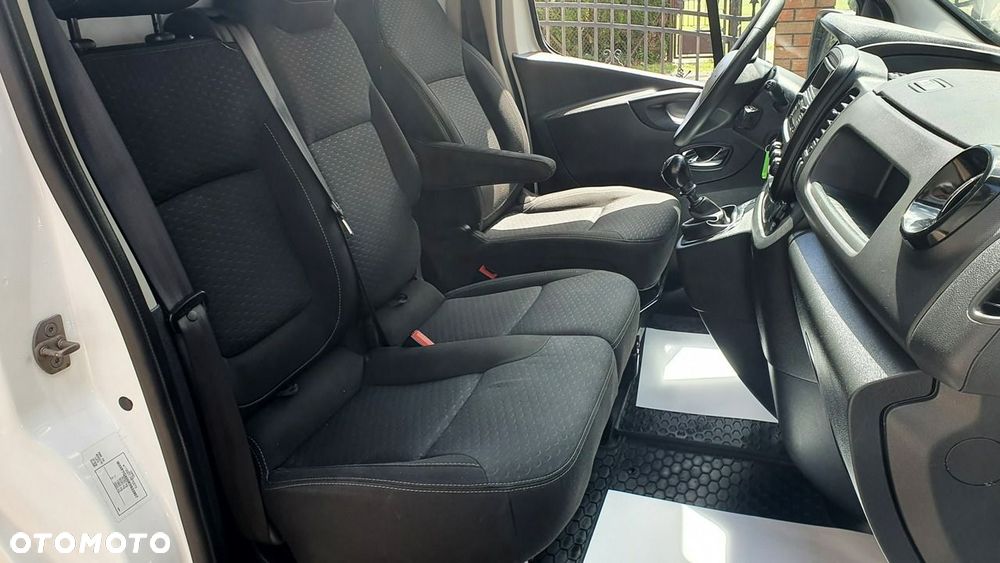 Opel Vivaro - 20