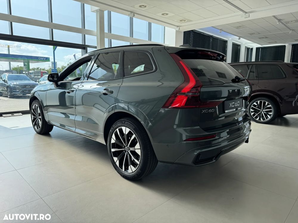 Volvo XC 60 B5 AT AWD MHEV Ultra Dark - 4