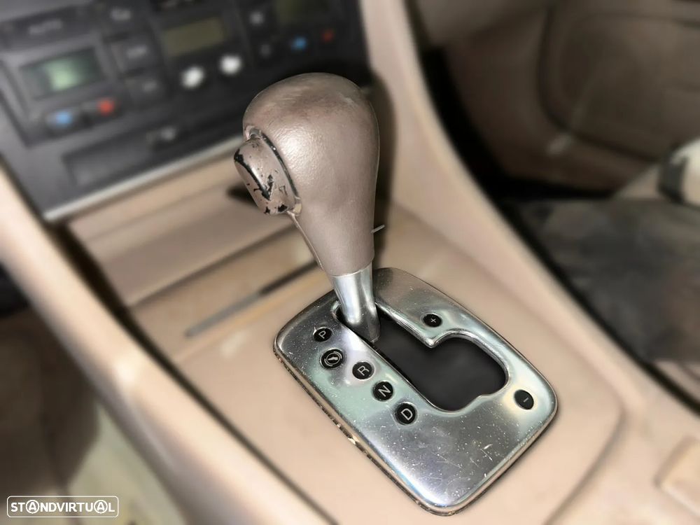 Audi A4 2.5 TDI Caixa Aut. de 2003 para peças - 4