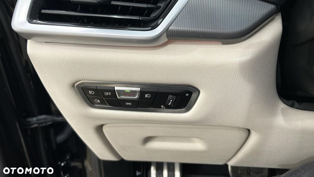 BMW X5 xDrive25d - 27