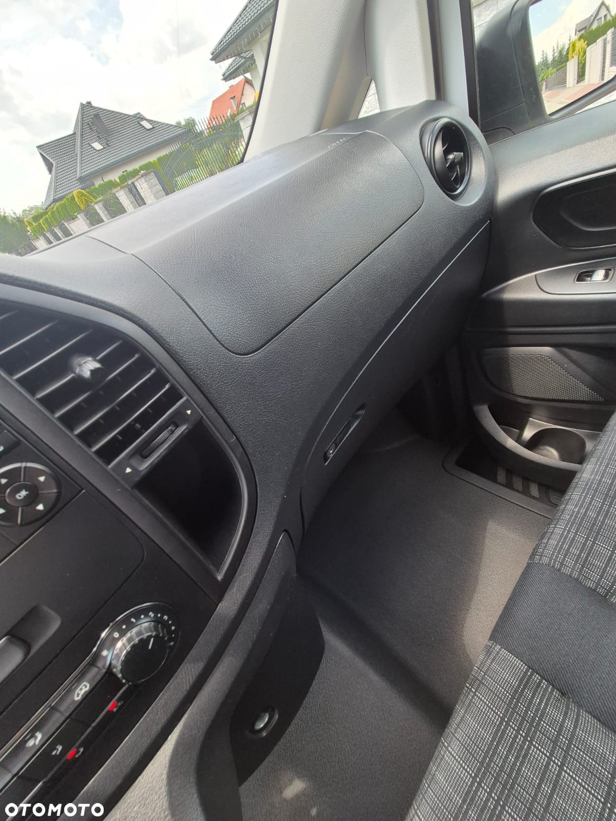Mercedes-Benz Vito 2017r Long Klima Super stan - 16