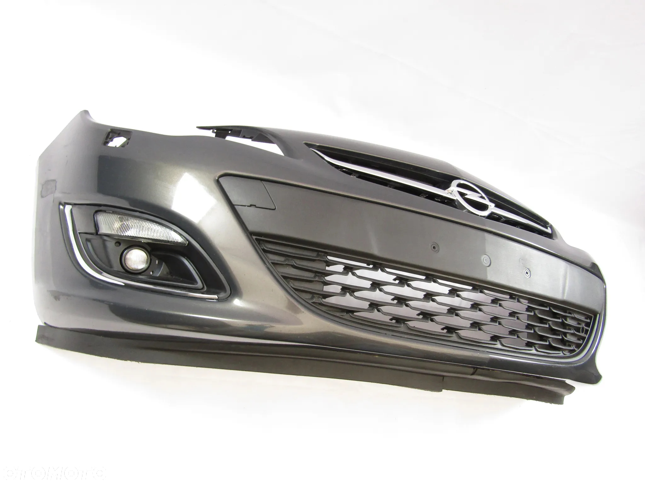 Zderzak przedni Opel Astra J 12-15  Sprysk. + Atrapa Lakier GWH - 11