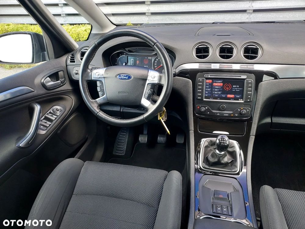 Ford S-Max 2.0 TDCi DPF Titanium - 28