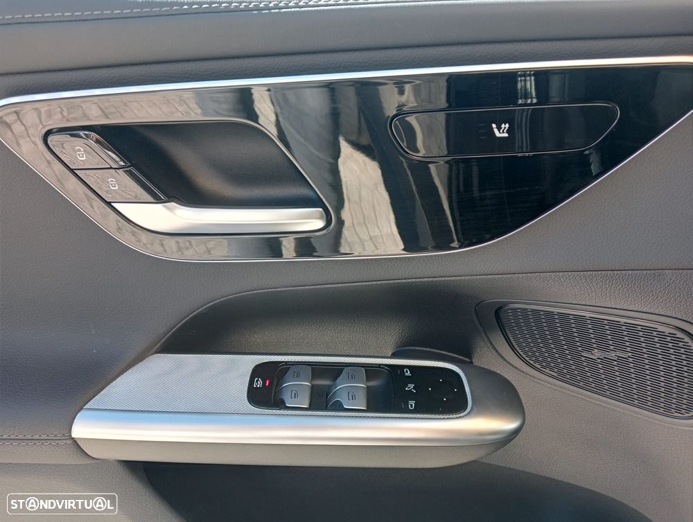 Mercedes-Benz GLC 300 de 4Matic - 11