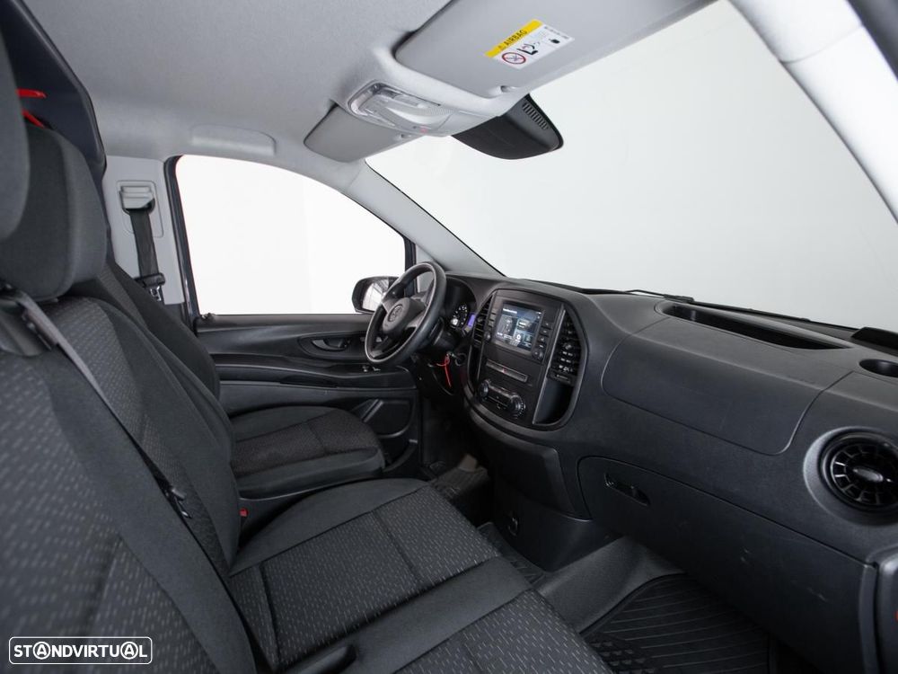 Mercedes-Benz E-VITO Longo - 10