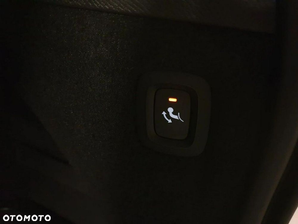 Volvo XC 90 D5 AWD R-Design - 35