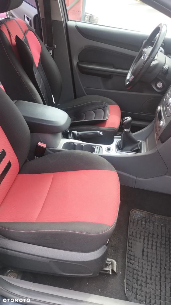 Ford Focus 1.8 TDCi Titanium - 11