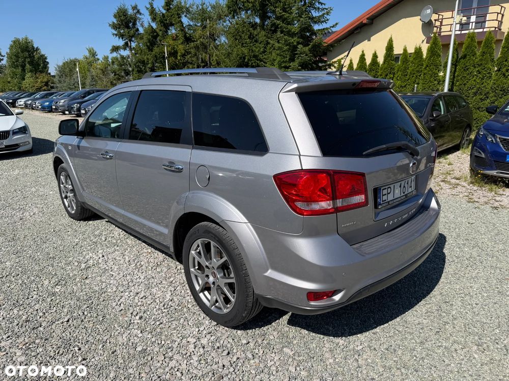 Fiat Freemont 2.0 Multijet 16V DPF Automatik Allrad Lounge - 16