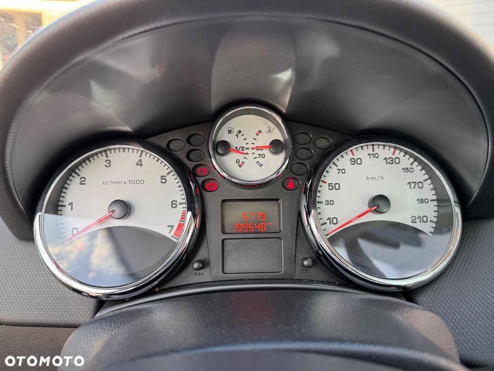 Peugeot 207 1.4 16V Trendy - 8