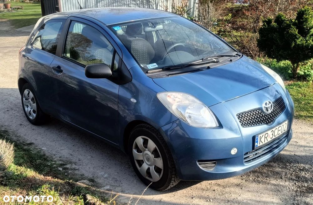 Toyota Yaris 1.0 Luna A/C - 4