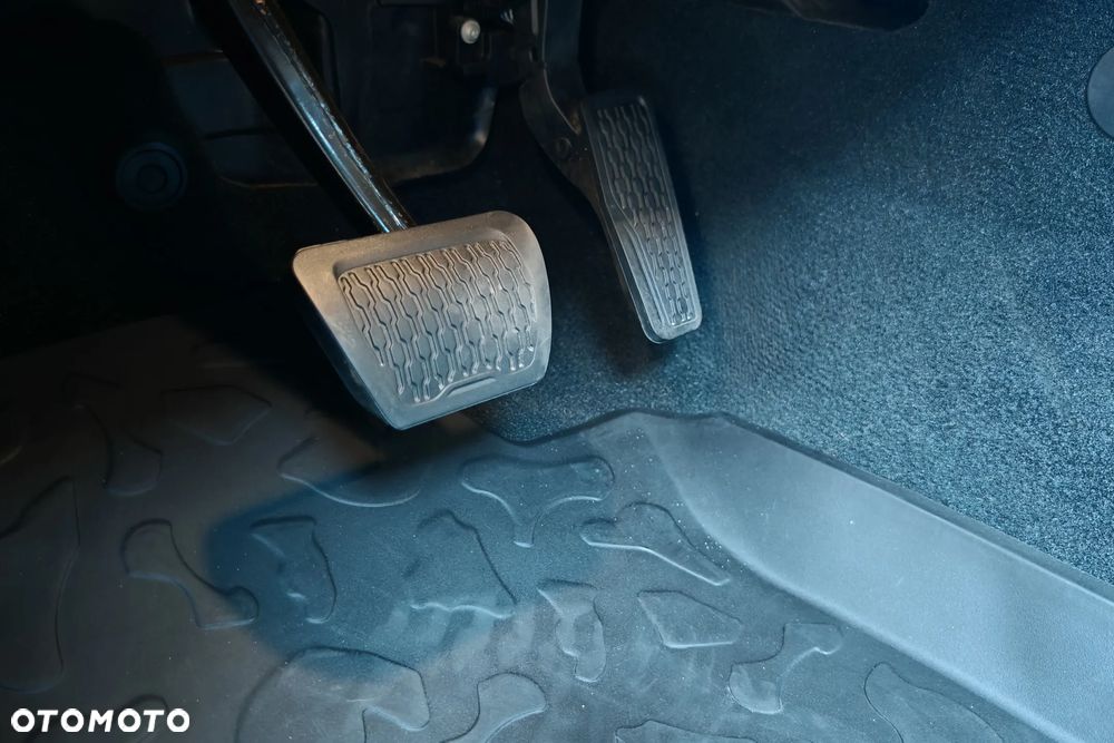 Jeep Wrangler Unlimited GME 2.0 Turbo Sahara - 18