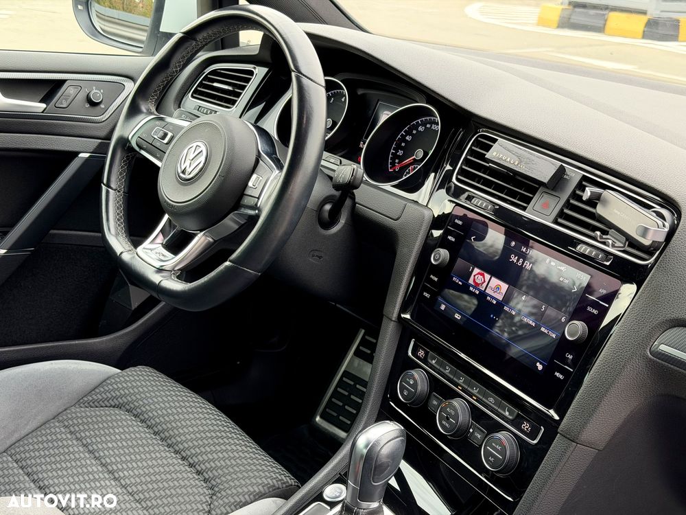 Volkswagen Golf 1.5 TSI DSG Highline - 18