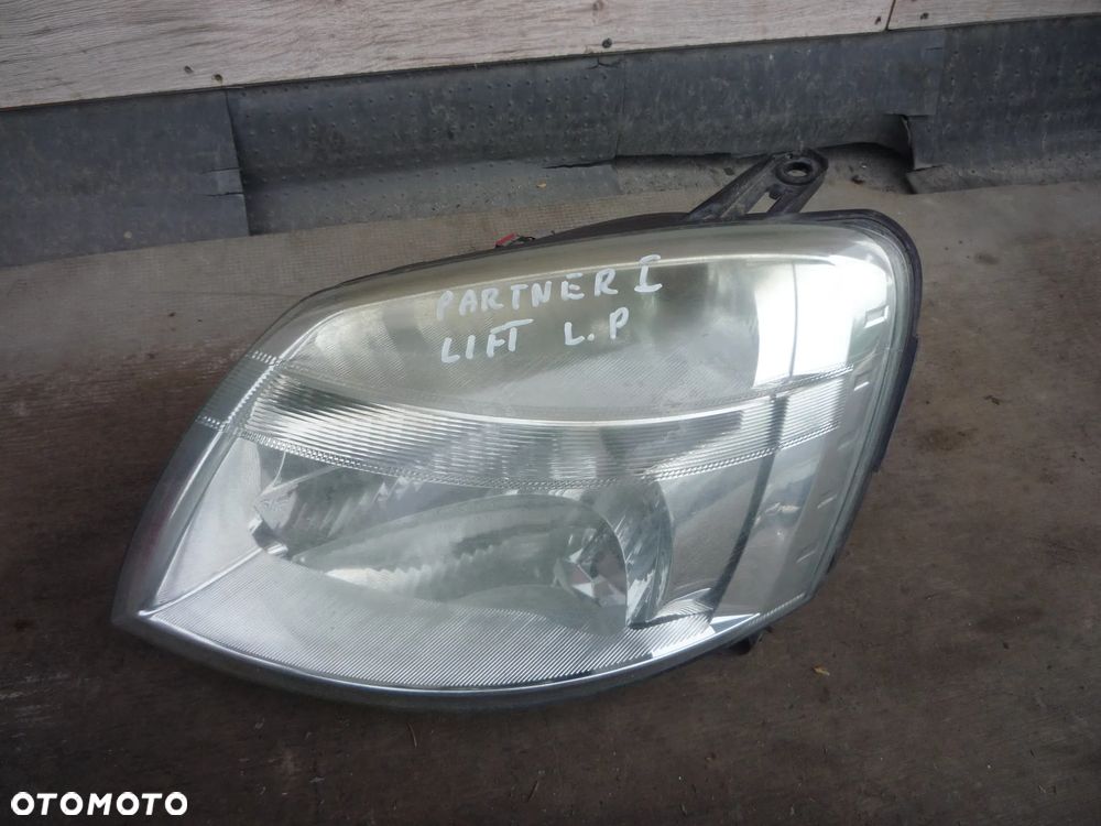PEUGEOT PARTNER I LIFT LAMPA PRZEDNIA LEWA LUB PRAWA - 4