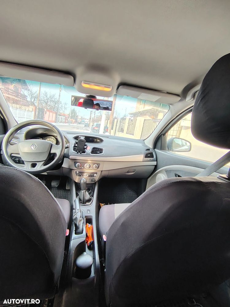 Renault Fluence 1.6 16V Authentique - 18