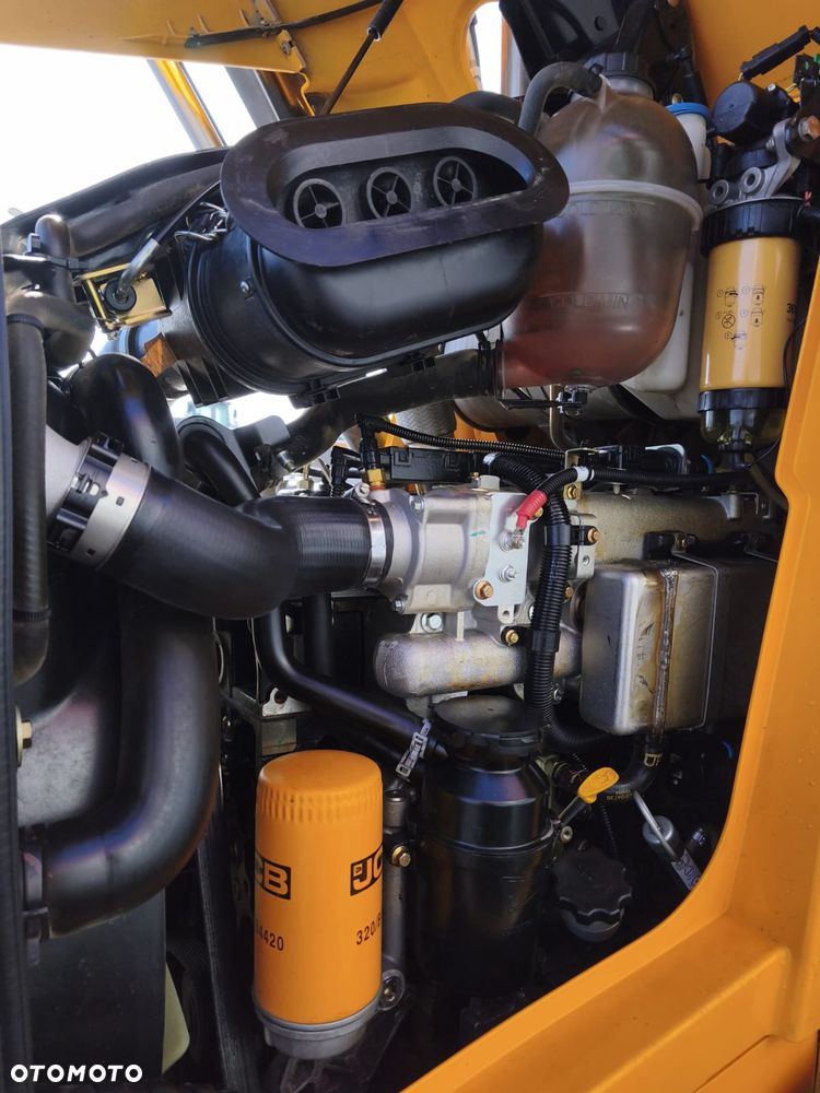 JCB 3CX - 6