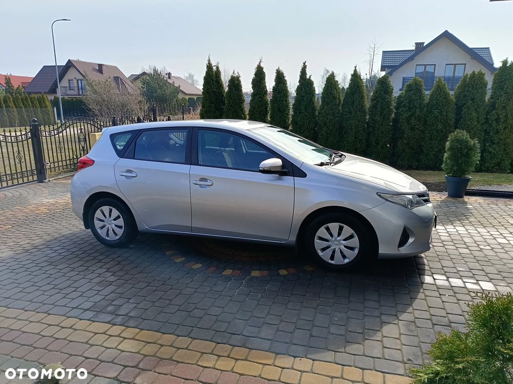 Toyota Auris 1.33 VVT-i Active - 2