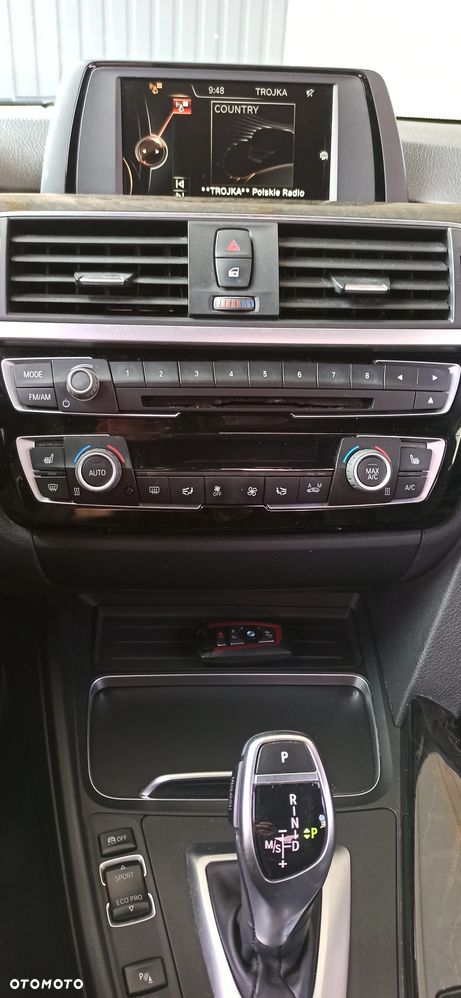 BMW Seria 3 330i Sport Line - 12