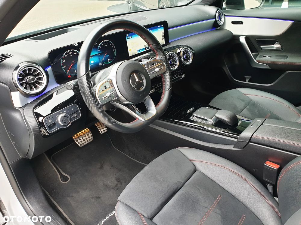 Mercedes-Benz Klasa A 250 e PHEV AMG Line 8G-DCT - 14